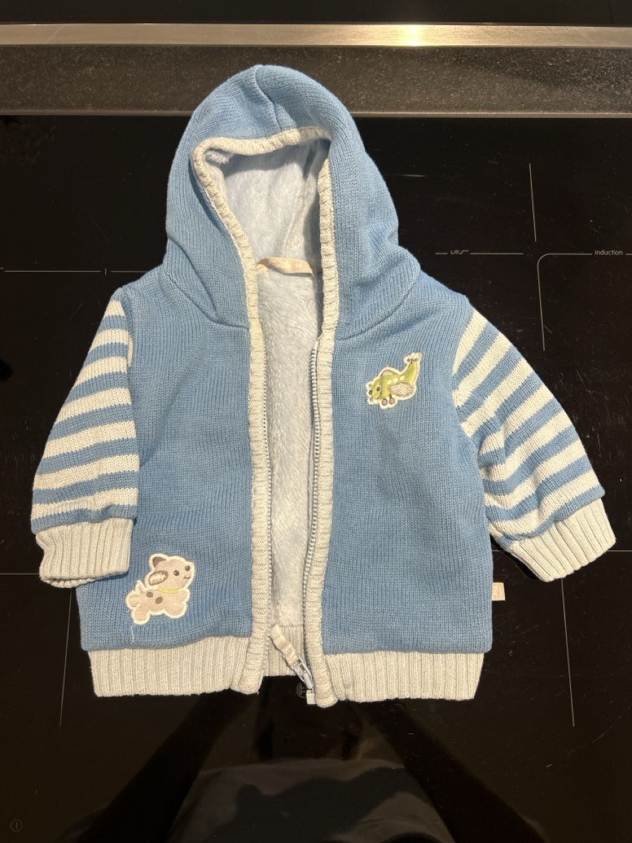 Lotti & Set di vestiti: Baby Strickjacke 56 – Usato da Matzendorf venduto da Fla5