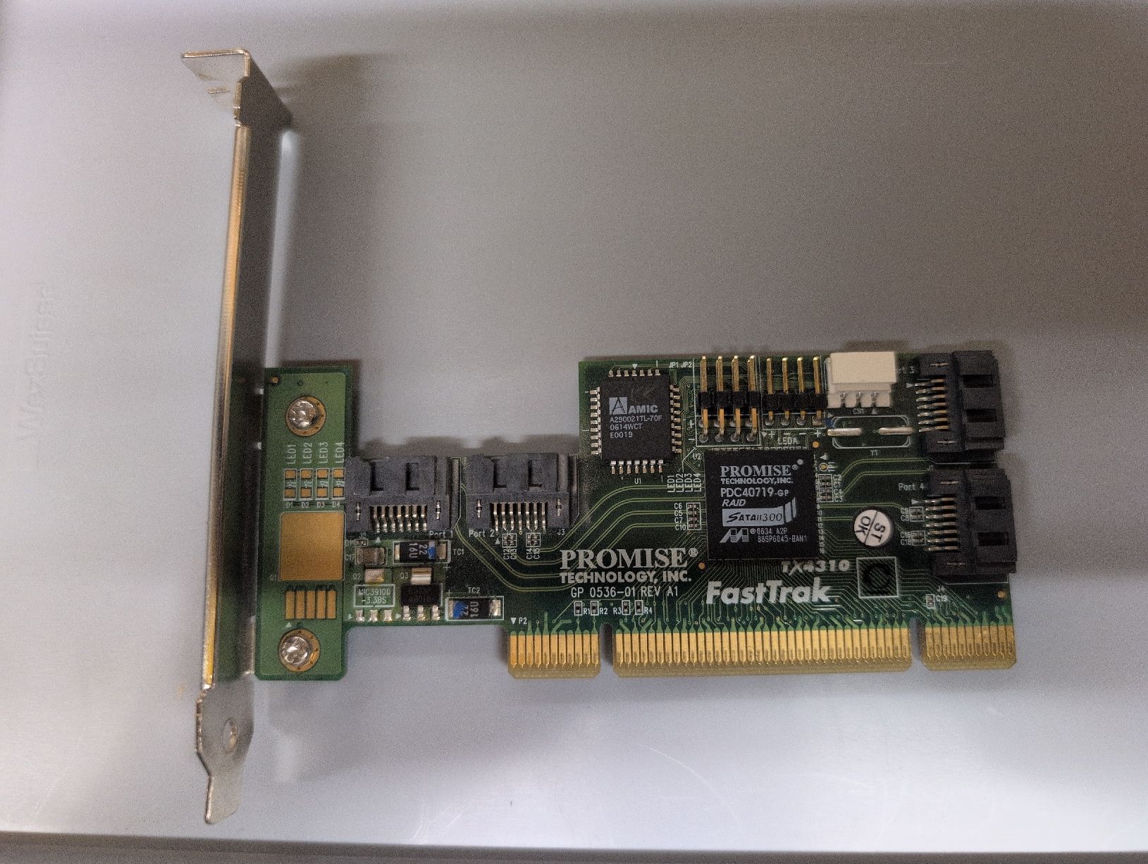 Server: Promise FastTrak SATA Controller PCI Karte gebraucht – Gebraucht aus Malters von Ruemlibart