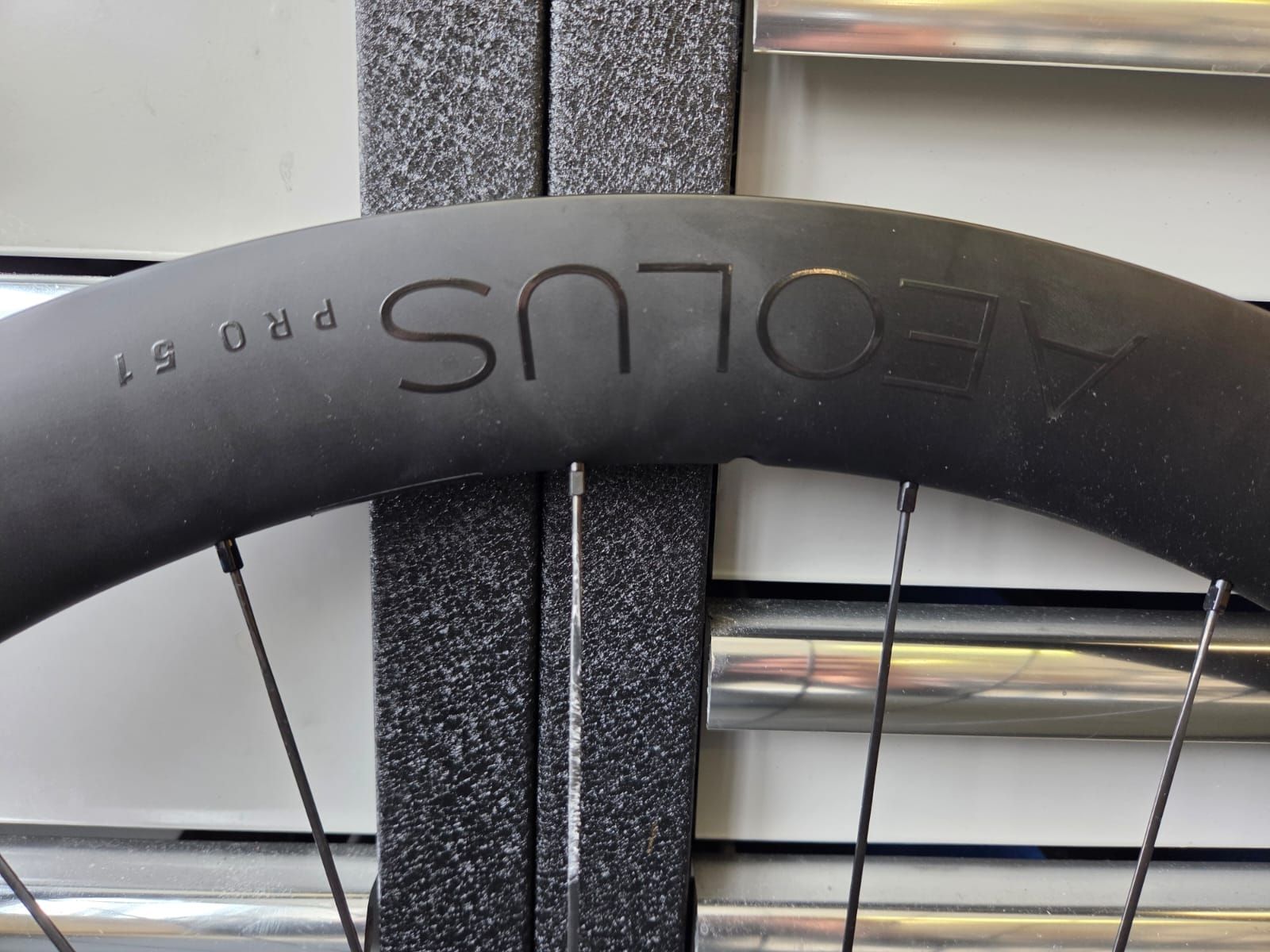Pezzi di ricambio: Bontrager Carbon Laufräder 28" – Nuovo (secondo la descrizione) da Grosshöchstetten venduto da ypo_r8sn 3
