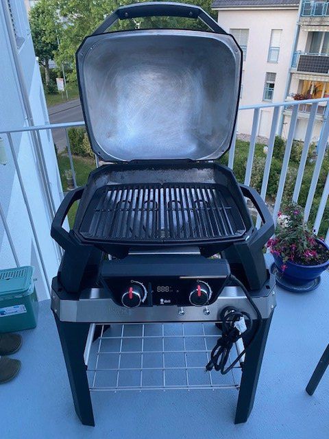 Weber Griglie: Elektrogrill Weber PULSE 2000 WCart BLK CH – Usato da Niederhasli venduto da Tigerproduct 7