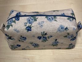 Tasche / Necessaire / Kosmetiktasche / Etui, neue Handarbeit