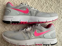 NIKE SPORTSCHUH SNEAKER EU 39 / 5.5 / UK 8