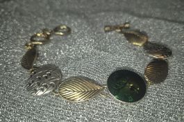 Bracciale Vintage donna con pietra verde e foglie dorate 