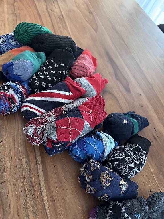 Calze: 97 Socken zum Verkauf – Usato da Zürich venduto da bryananthony 1