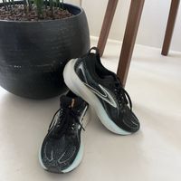 Laufschuhe Turnschuh Brooks Glycerin 22 Gr. 43 