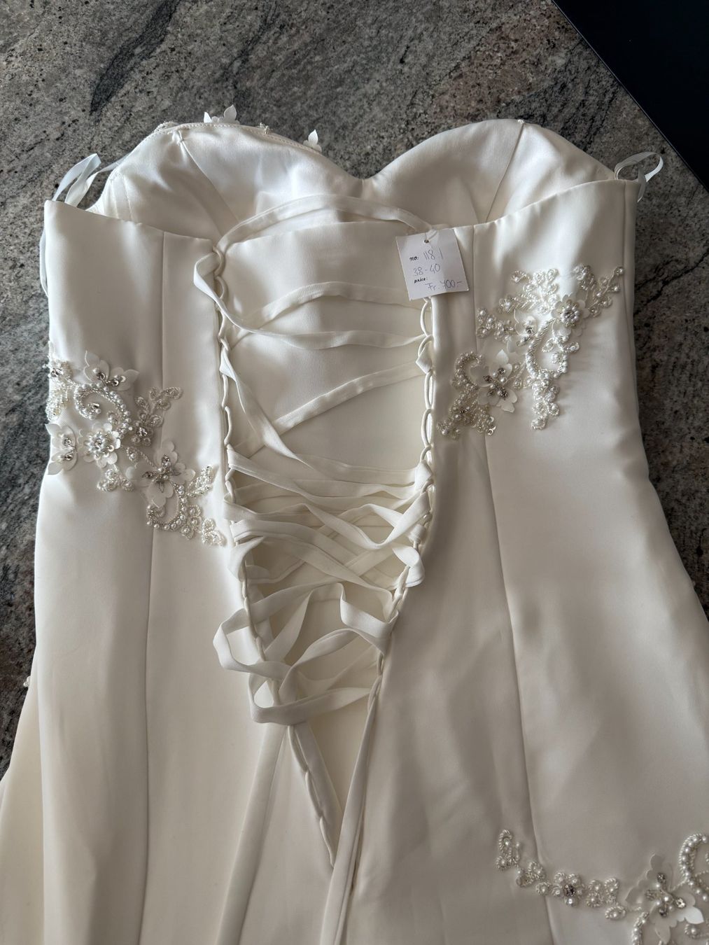 Vestiti: Wunderschönes Brautkleid, Grösse 38 Elfenbein – Usato da Steckborn venduto da Diana.84 4