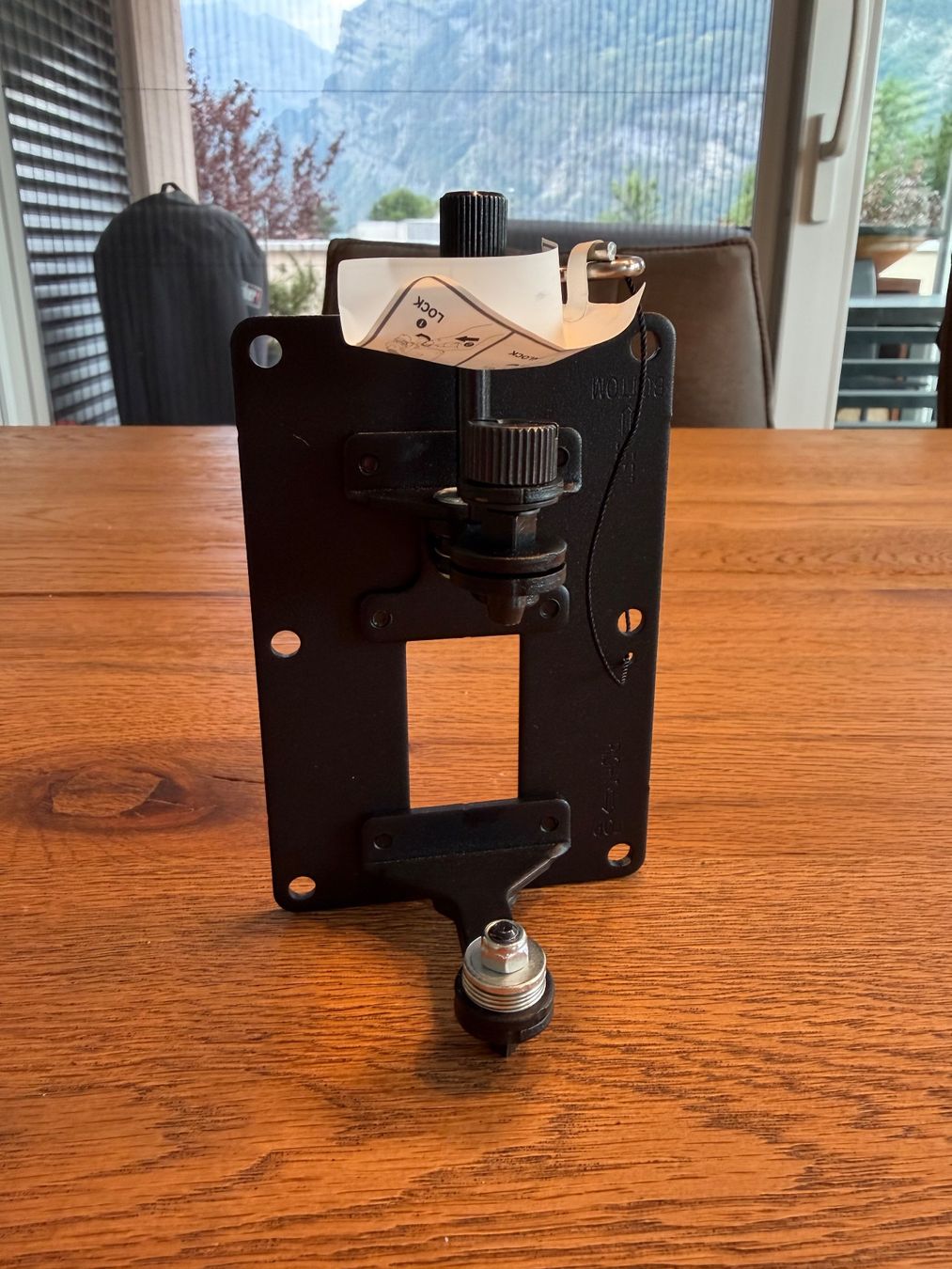 Samsung Fixations: SAMSUNG Wall Mount WMN100WA – Neuf (Voir description) à Mollis par pad_tf9k 2