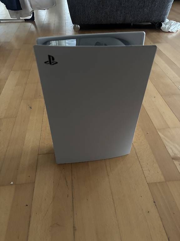 Console: PS5 - Top Zustand – Usato da Kloten venduto da Ryan.steven 2