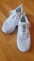 Lichte weisse Sneakers 40, kaum getragen