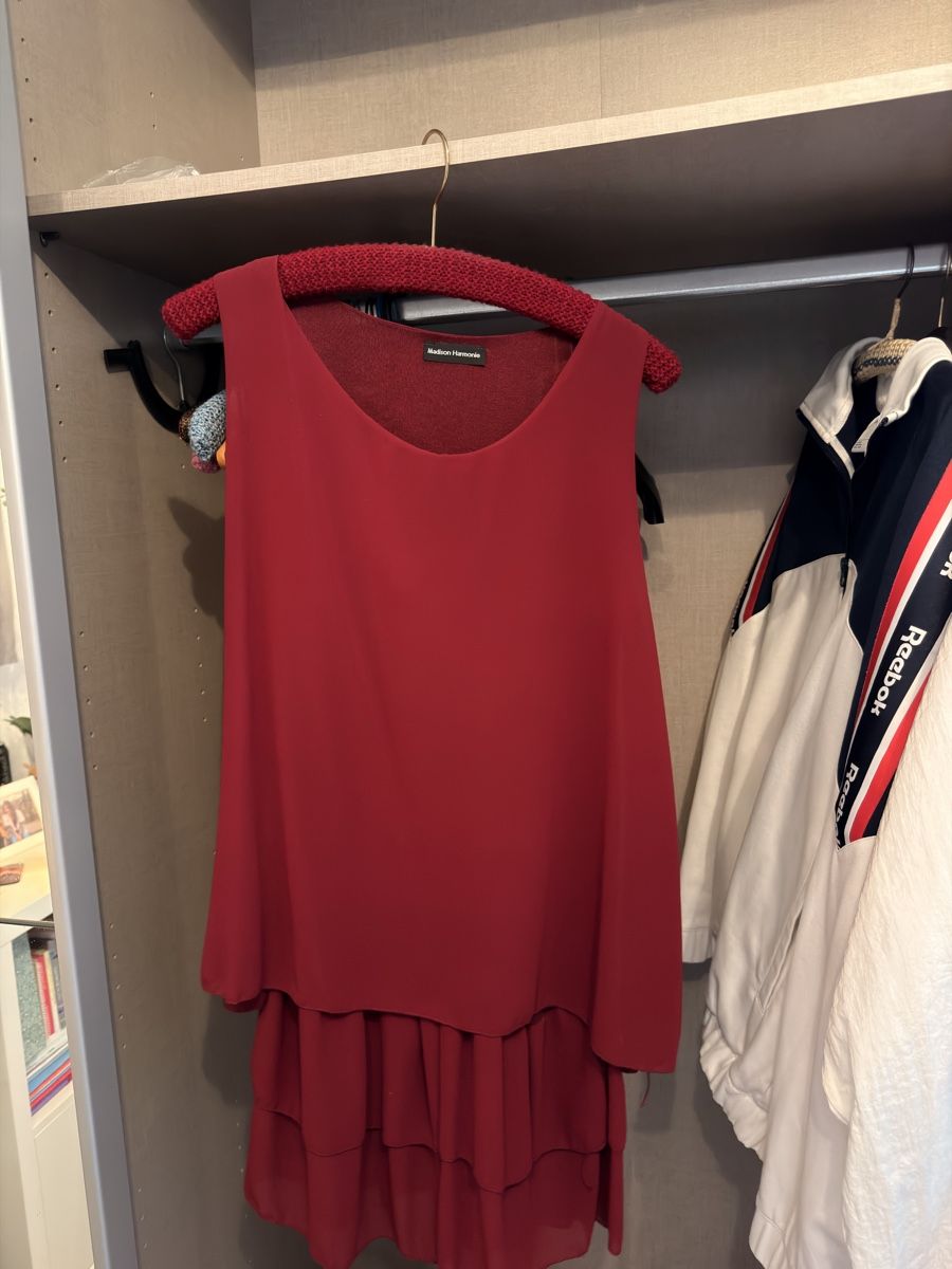 Vestiti: Rotes Kleid Mittel Lang Gr.38 – Nuovo (secondo la descrizione) da Frutigen venduto da leonie.2000