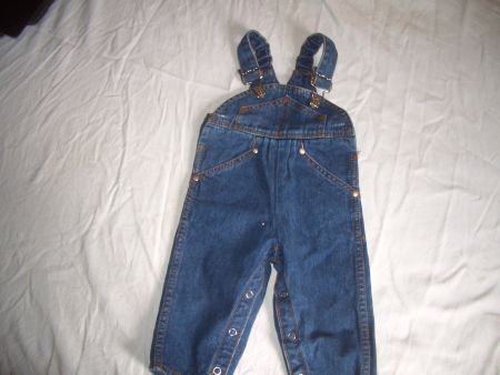 Kinder Latzhose Jeans, Gr. 74Sommer/Frühling, neu