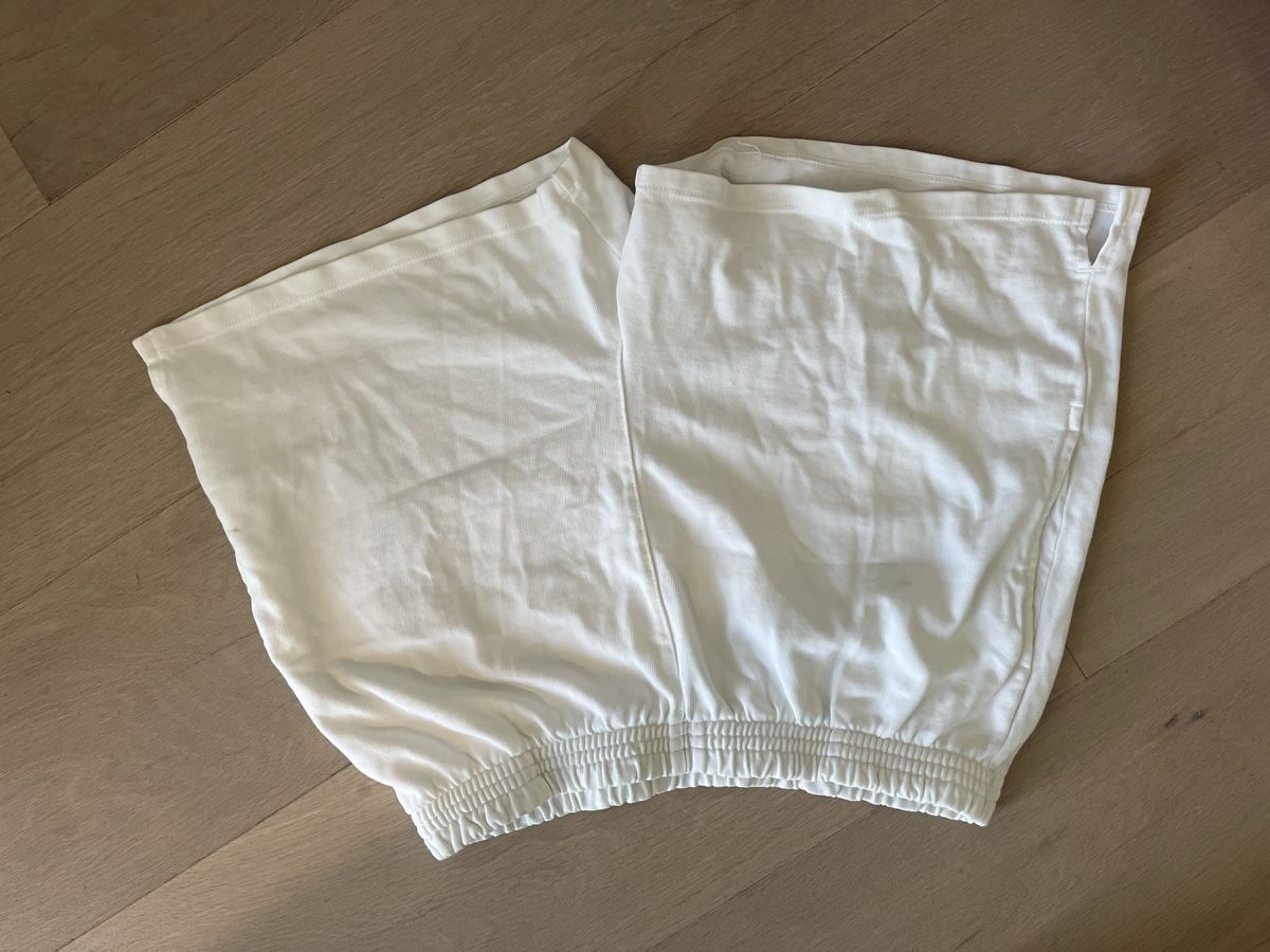 Brandy Melville Pantalons: Brandy shorts – D'occasion à Zürich par rox_ws8v 4