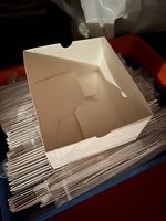 Über 50 faltbare Schachteln performiert 12.5 x 14.5 cm