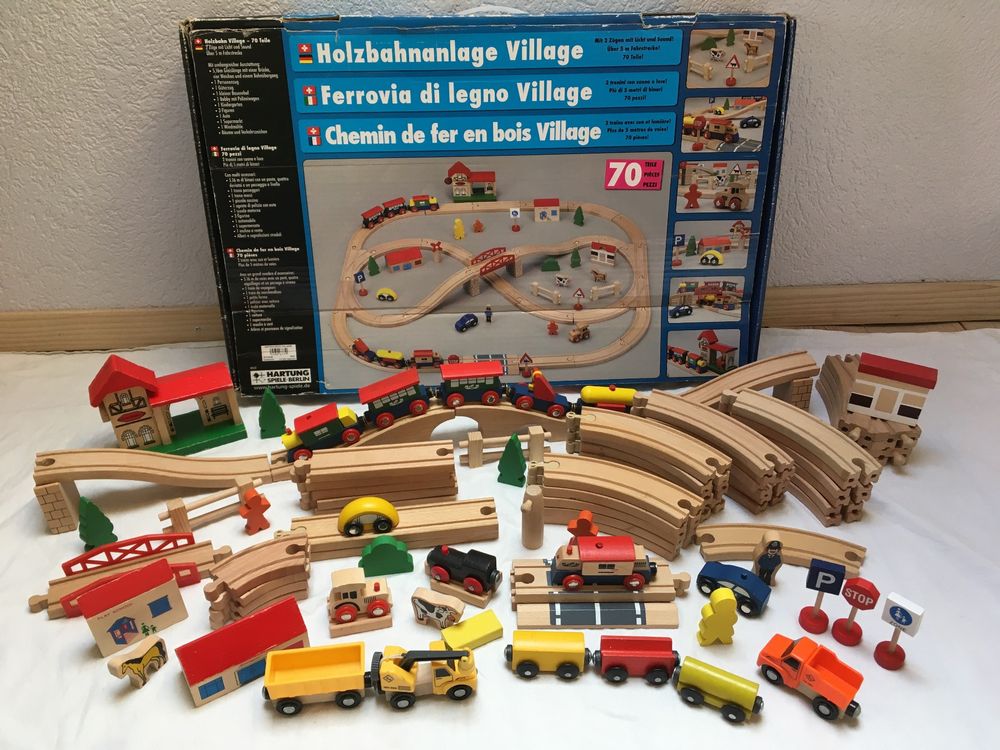 Coffret circuit de train en bois dinosaure - Brio World sur