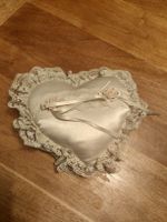 Romantisches Herzkissen Spitze Vintage