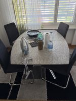 Esstisch mit 4 Stühlen Granit und Metallgestell