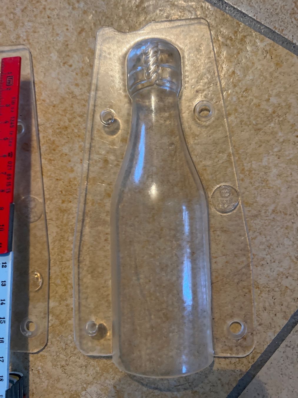 Moules à gâteaux: Schokoladengussform Cüpli Flasche – D'occasion à Egg b. Zürich par SwissTradingAgency 2