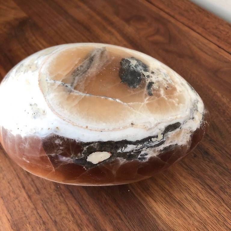 Edelsteine: Oeuf en pierre naturelle – Gebraucht aus Montreux von Gilles.Charlet 2