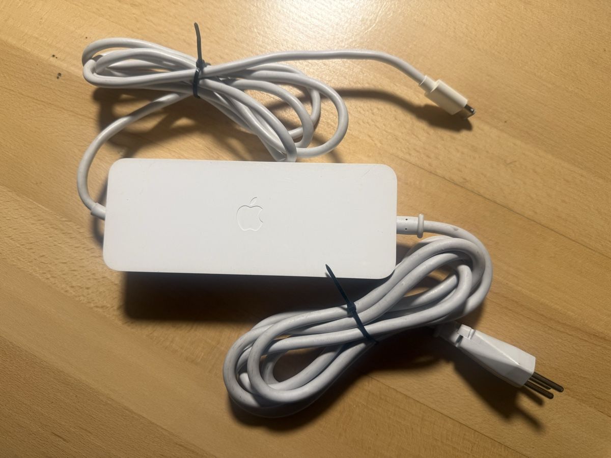 Apple Caricabatterie: Apple Mac mini Netzteil 110W Original – Usato da Dussnang venduto da sho_7kvb