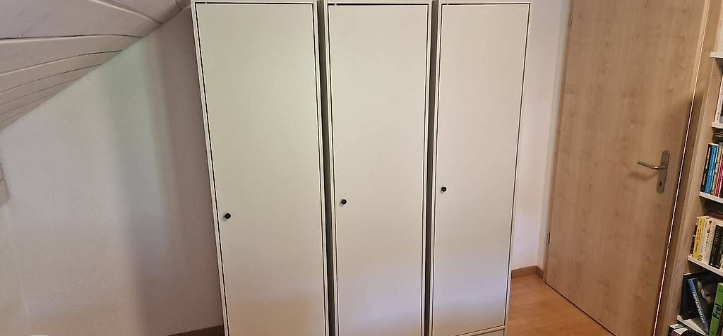 Schränke: 3× IKEA GURSKEN Schrank – Gebraucht aus Balgach von Thatsboooo181 4