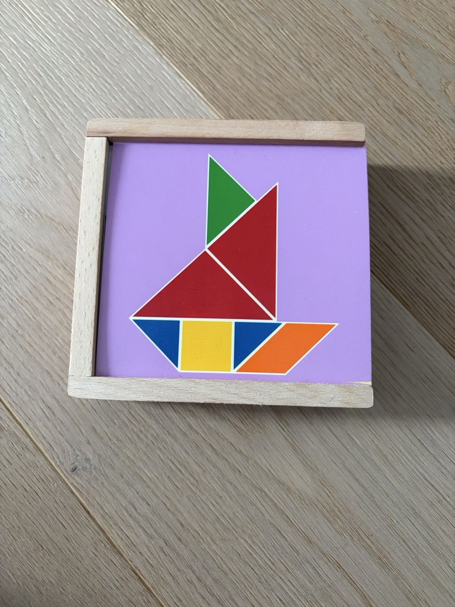 Jeux: Tangram Puzzle Schiff lila  – D'occasion à Zufikon par pau_dj5m
