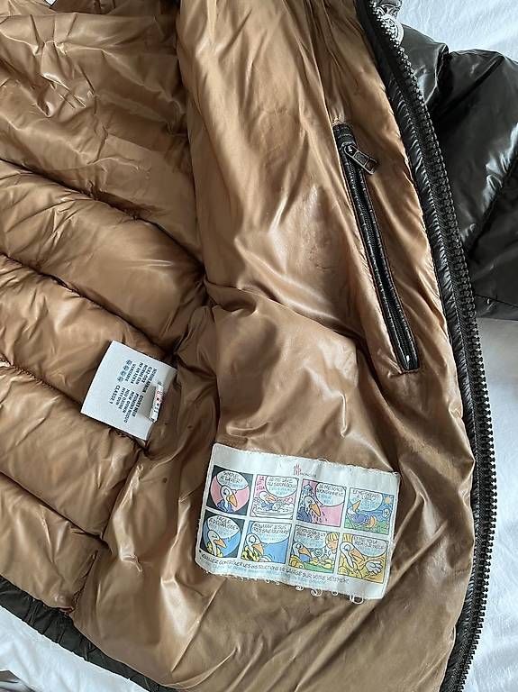 Moncler Giacche: Doudoune Moncler avec capuche taille 5 bon etat – Usato da Lausanne venduto da generation 2
