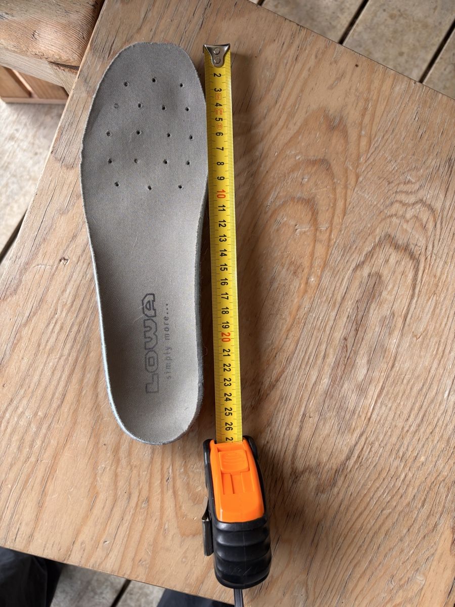 Lowa Damenschuhe: LOWA Wanderschuhe – Gebraucht aus Duggingen von Petrof 4