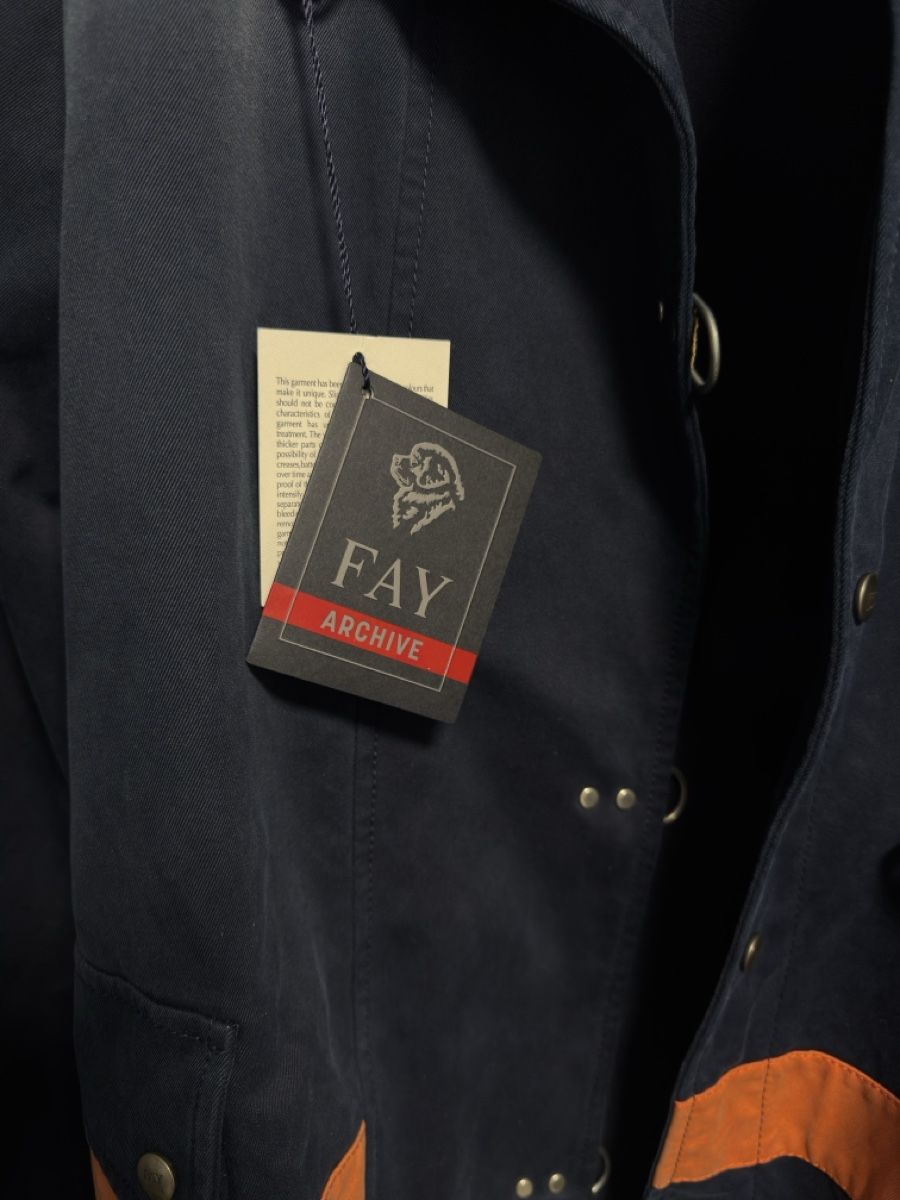 Fay Vestes: Fay Jacke – Neuf avec emballage d'origine à Hombrechtikon par JOKIASSU 2