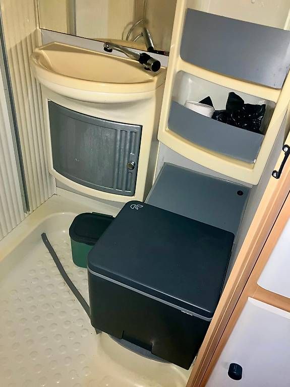 Fiat Camping Fahrzeuge: Fiat Ducato Dethleffs – Gebraucht aus Zollikofen von lougeli 4