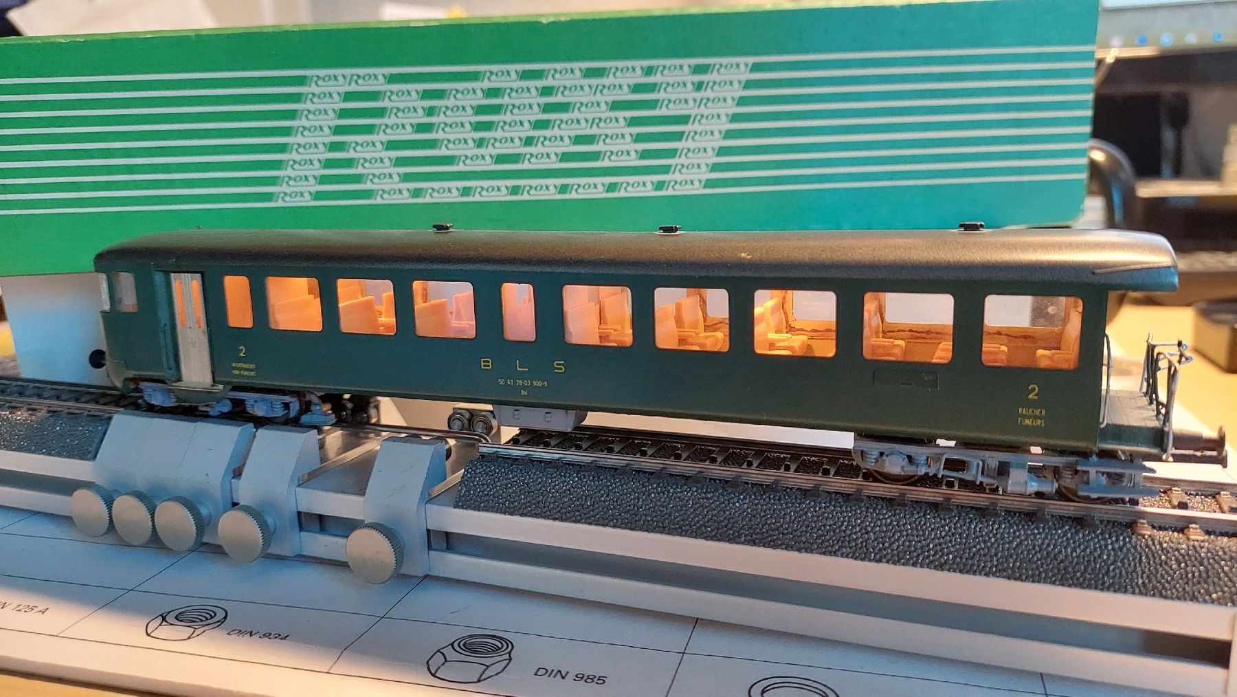 Roxy Modellini di ferrovie: Roxy BLS Steuerwagen Pilot WS AC 011 – Usato da Heimberg venduto da afanki1 2
