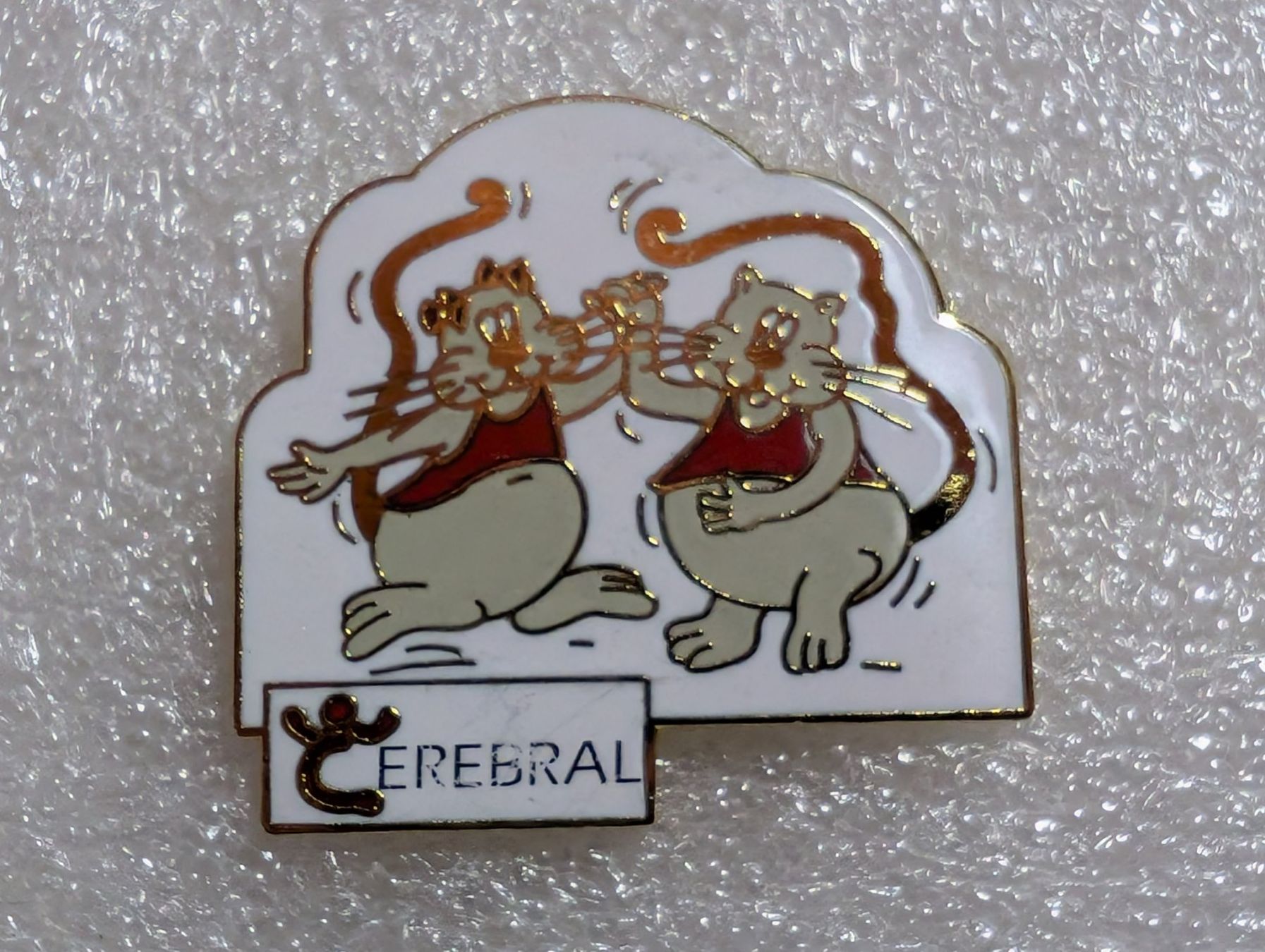 Plaketten & Abzeichen: Ansteckpin 213: Cerebral – Gebraucht aus Oppligen von Pin-Fall-Shop