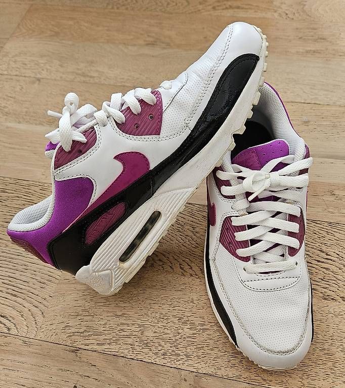 Nike Scarpe da uomo: basket air max – Usato da Founex venduto da Ana_2412 1
