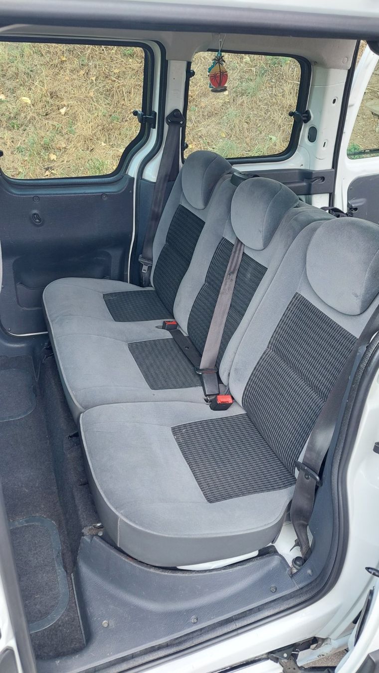 Citroën Automobili: Citroen Berlingo 1.4i – Usato da Konolfingen venduto da Sohonewyork 7