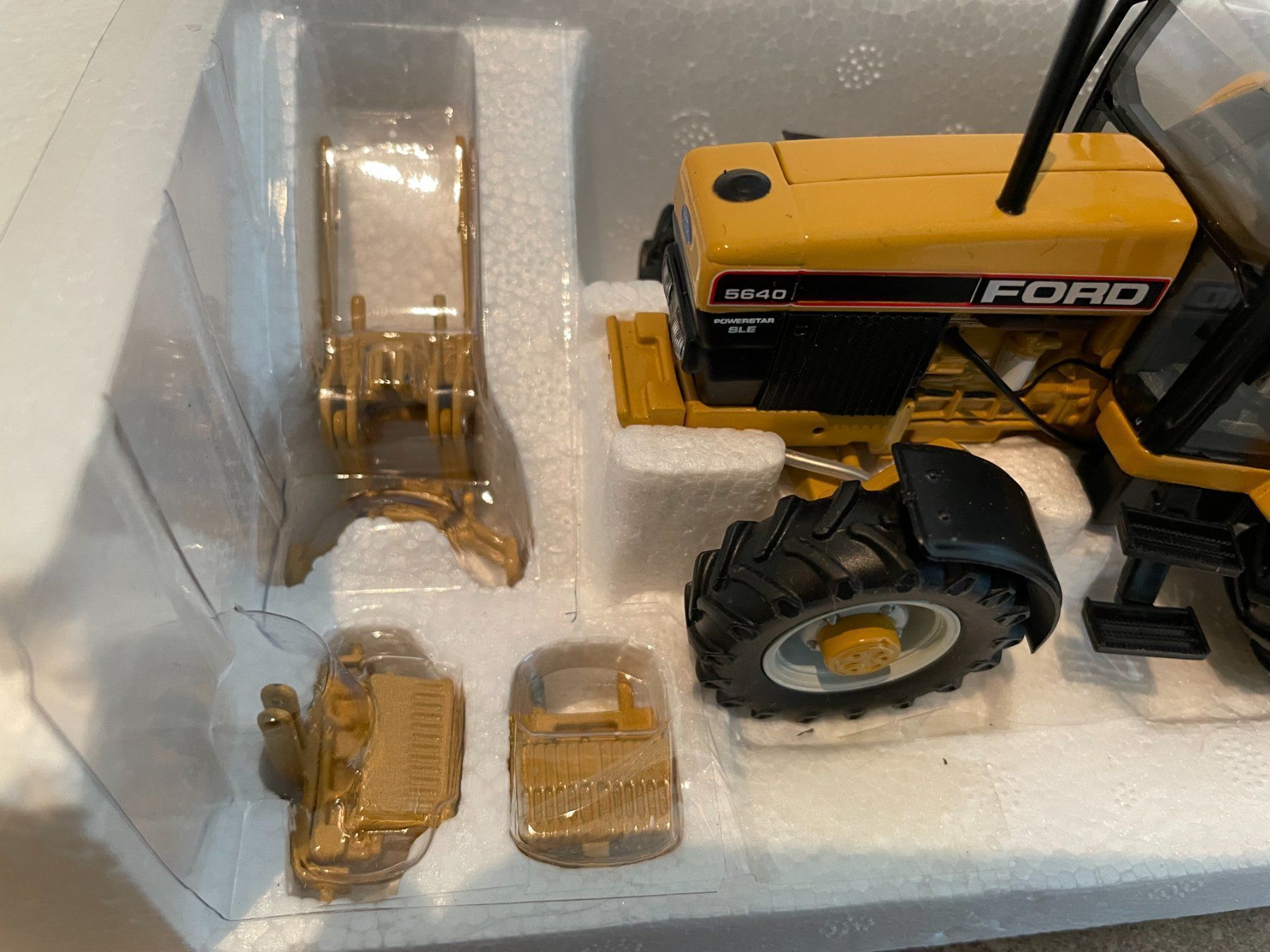 Ford Trattori: Imber Ford 5640 Powerstar SLE – Nuovo e nell'imballaggio originale da Kreuzlingen venduto da Stefan1150 1