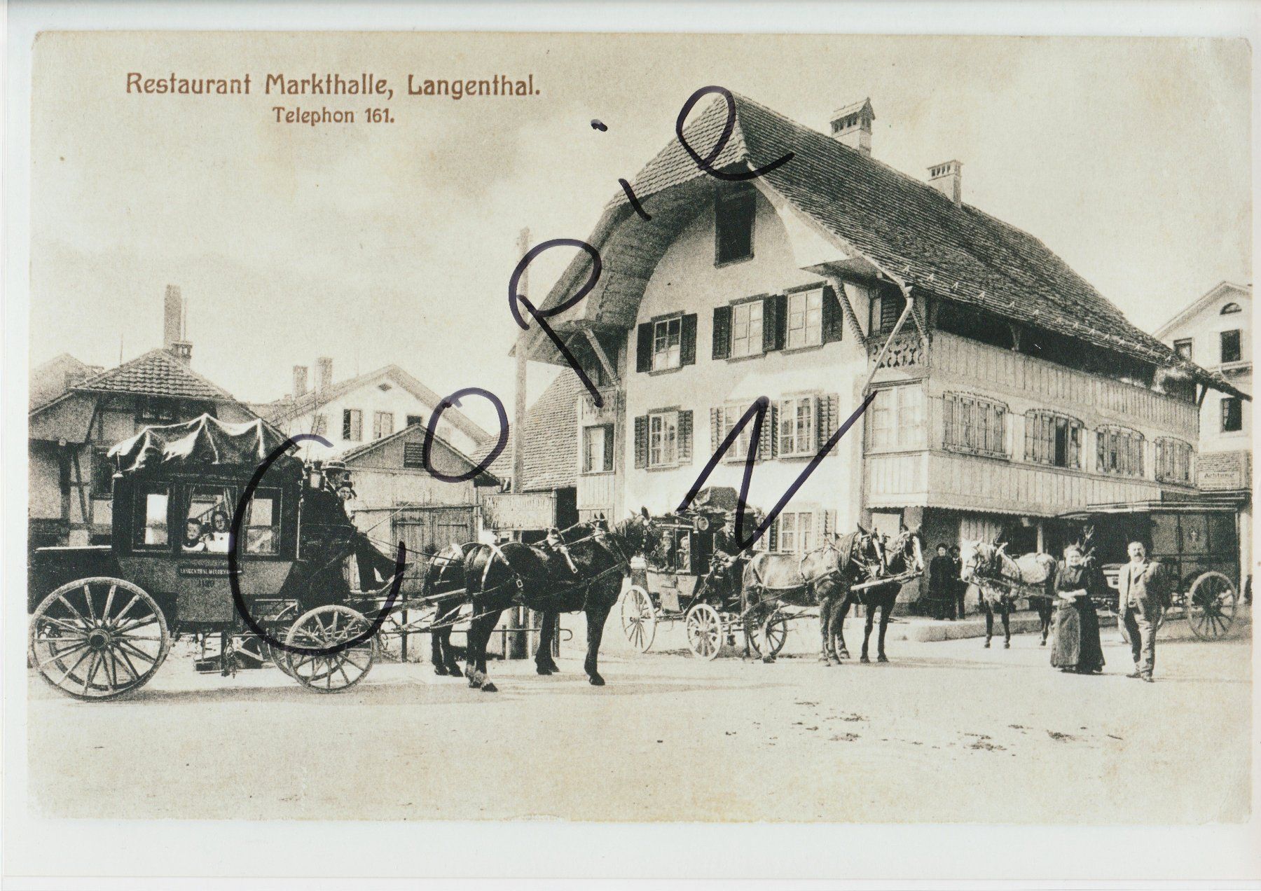 Cartoline postali: Restaurant Markthalle,  Langenthal - Telephon 16,  belebt – Usato da Fällanden venduto da Blausegelfliege