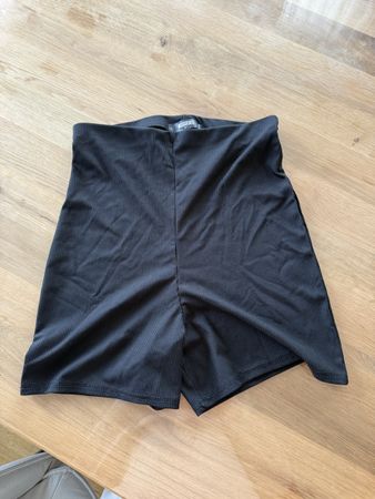 Missguided Tall Shorts, Grösse 40, Schwarz, Neuwertig!
