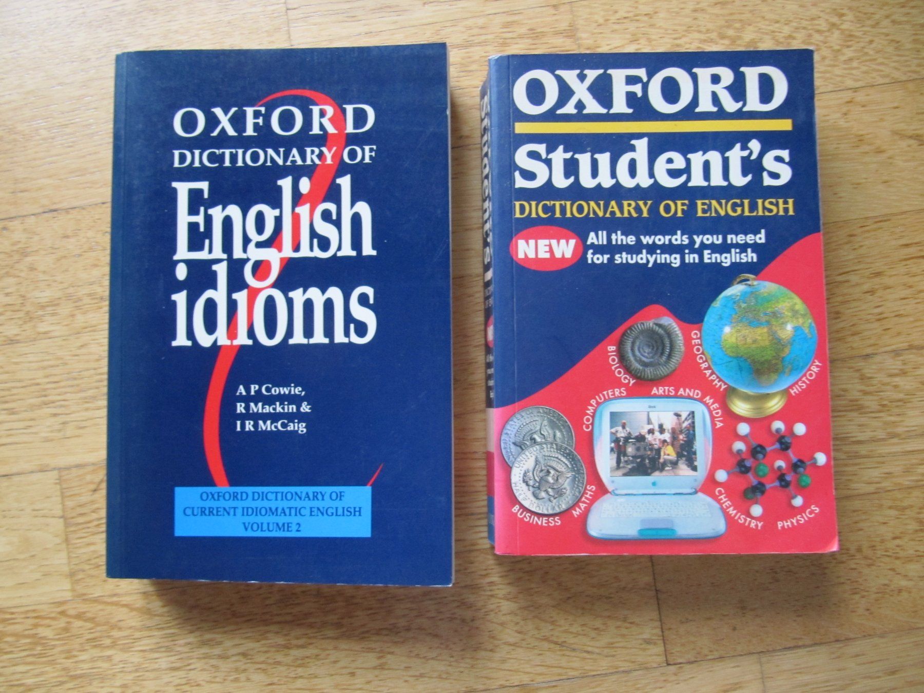 Libri: 2 Englischbücher:  Oxford Idioms + Oxford Dictionary – Nuovo (secondo la descrizione) da Würenlos venduto da Carabella0