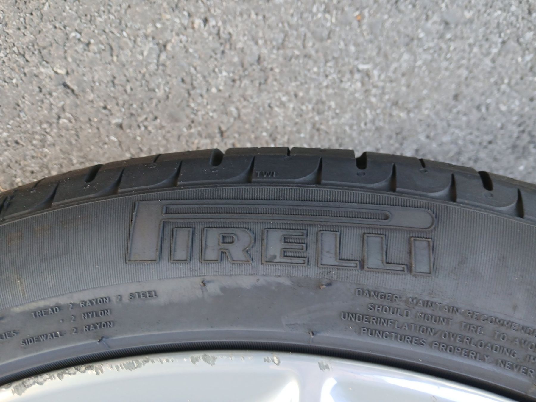 Pirelli Pneumatici & Ruote complete: Sommerrad passend zu Ford Kuga MJ 2012-2020 – Usato da Worben venduto da Auto_Center_AG 1