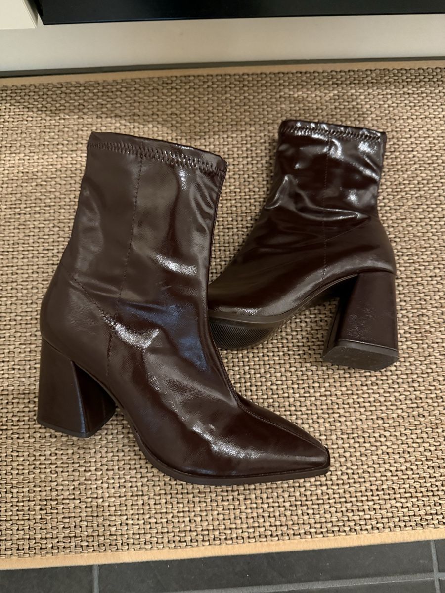 Stilvolle Braune Stiefeletten Absatz Ebenbild