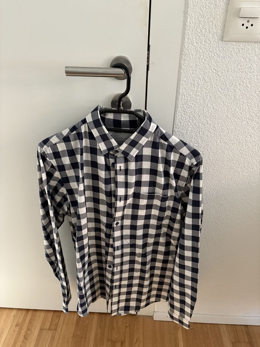 Camicie: Kariertes Jack & Jones Hemd – Usato da Malters venduto da lar_hkm7