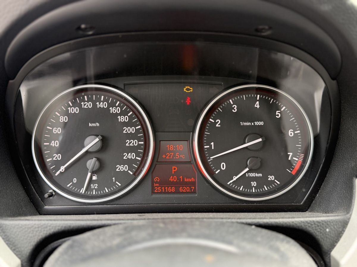 BMW Automobili: BMW 325i Automat Facelift  – Usato da Winznau venduto da Autoart-Winznau 8