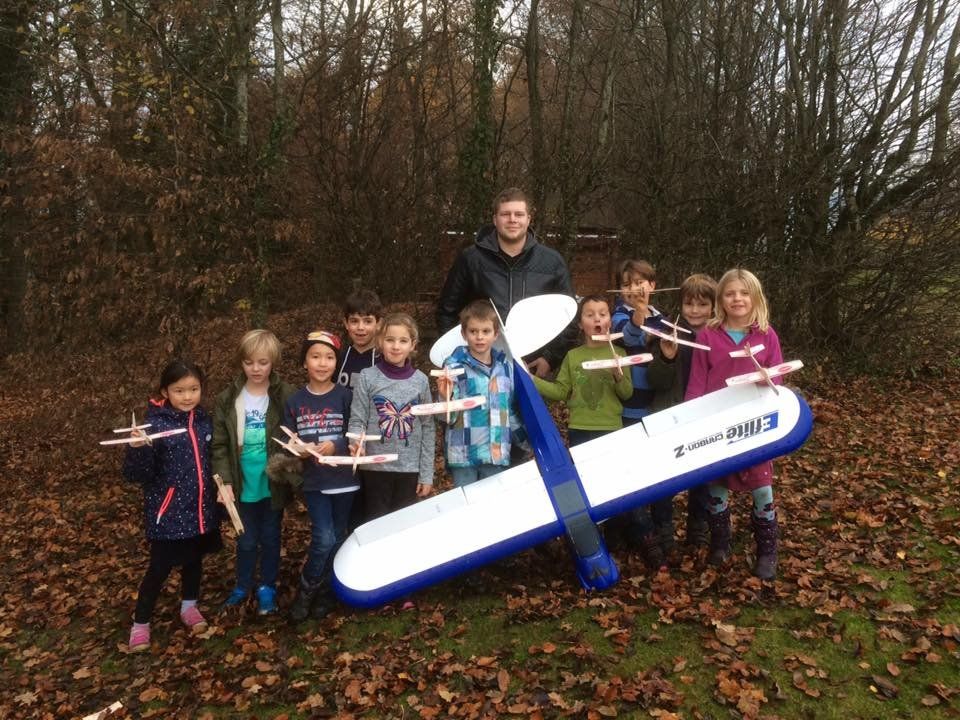 Modellismo RC: Cours de pilotage d'avions RC - Modélisme radio-commandé – Nuovo e nell'imballaggio originale da Trélex venduto da Arnaudyak 5
