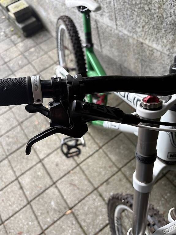 Biciclette: Downhill Bike grösse L – Usato da Solothurn venduto da wys_6smq 3