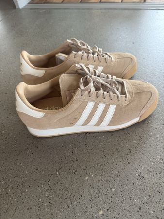 Baskets Adidas SAMOA beige taille 42,5 UE