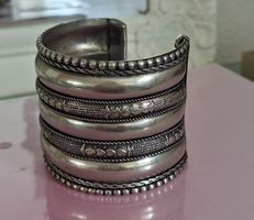 Sehr apartes Armband