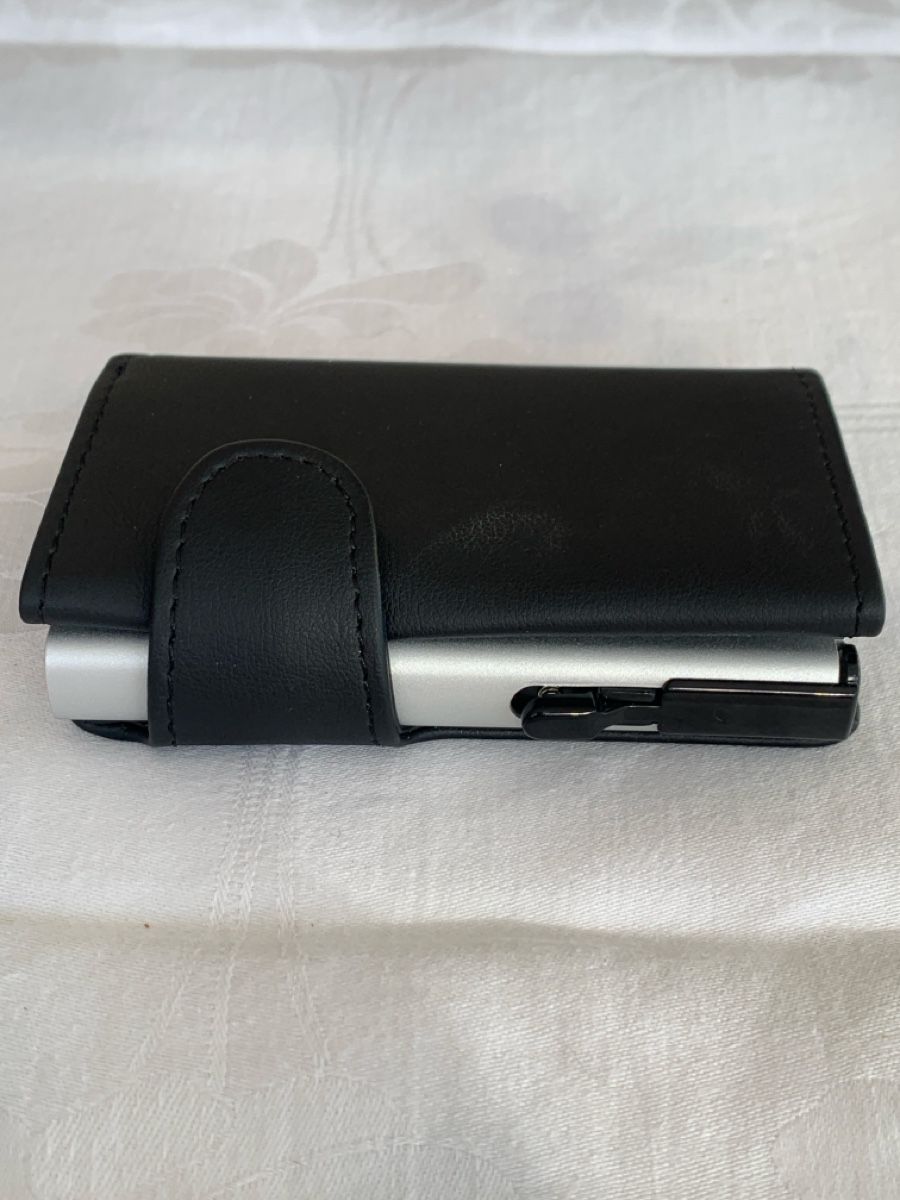 Brieftaschen: Porte-cartes Minimaliste & Sécurisé RFID – Édition SalvisLab – Gebraucht aus Posieux von pha_tnd9