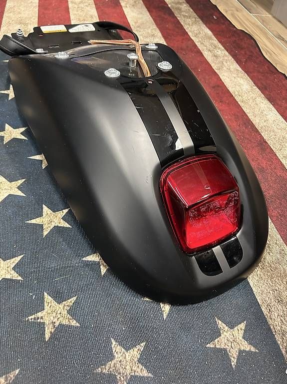 Harley-Davidson Tutti i ricambio per moto: Heck Fender Harley Davidson VROD – Usato da Zell ZH venduto da Spring1509
