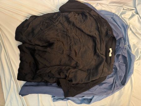 Drei T-Shirts C&A schwarz und blau guter Zustand M