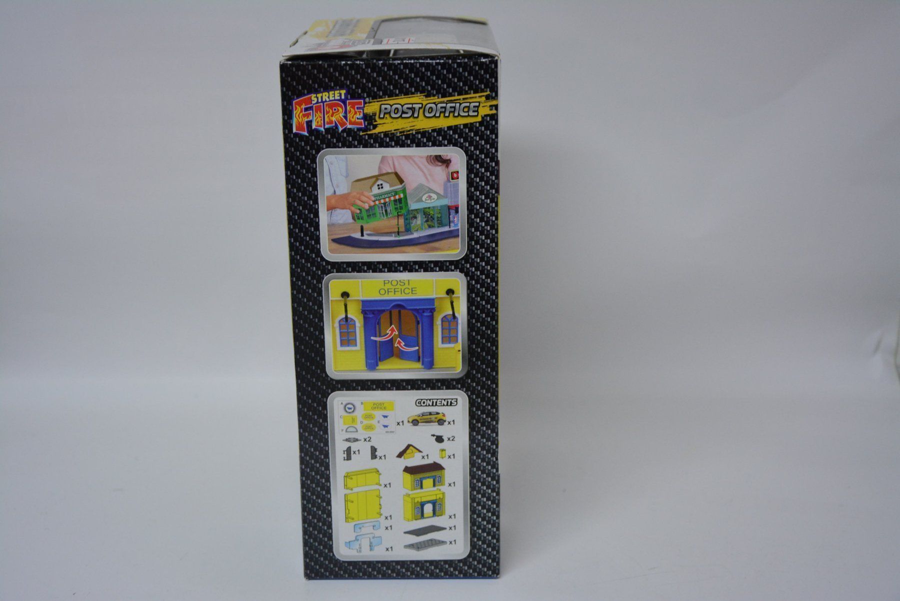 Renault Modellini d'auto: Renault Captur , Diorama Post Office, Bburago , 1:43 – Nuovo e nell'imballaggio originale da Goldach venduto da Feivel9 2