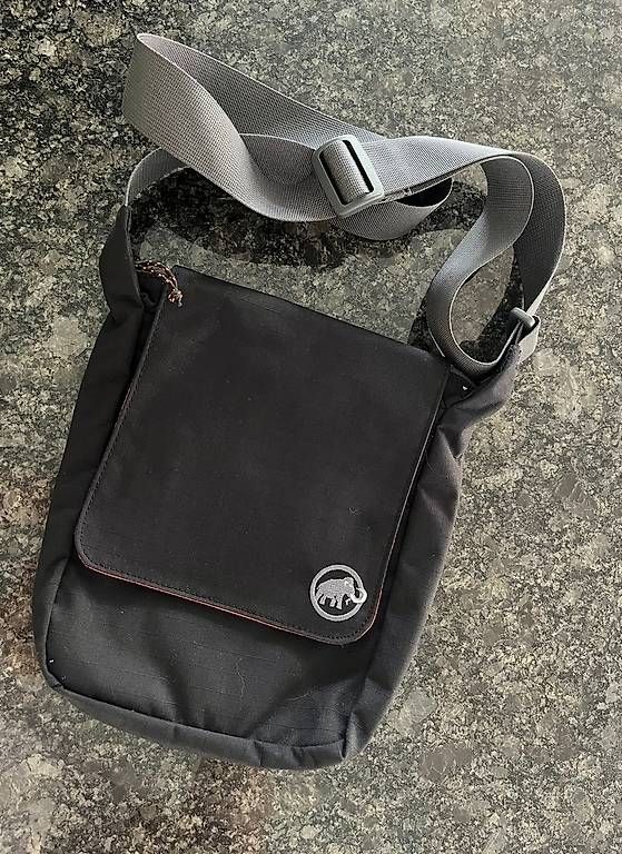 Mammut Sacs: Mammut-Tasche schwarz – Neuf (Voir description) à Niederried b. Kallnach par mae_96vx